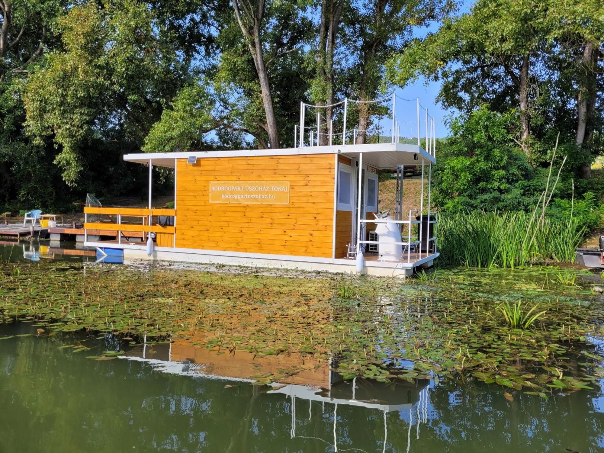 Hotel Bodrogpart Uszohaz Tokaj Exterior foto